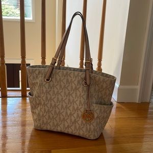 Michael Kors Tote